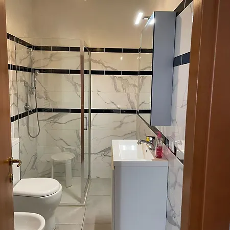 Rachel House-2