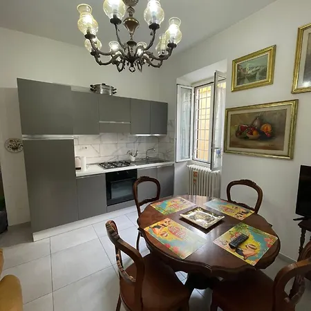 Rachel House-3
